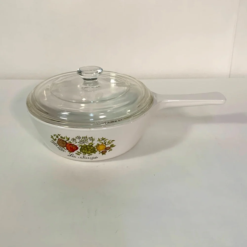 Vintage CorningWare saucepan & lid P-81-B 1 pint Spice O Life